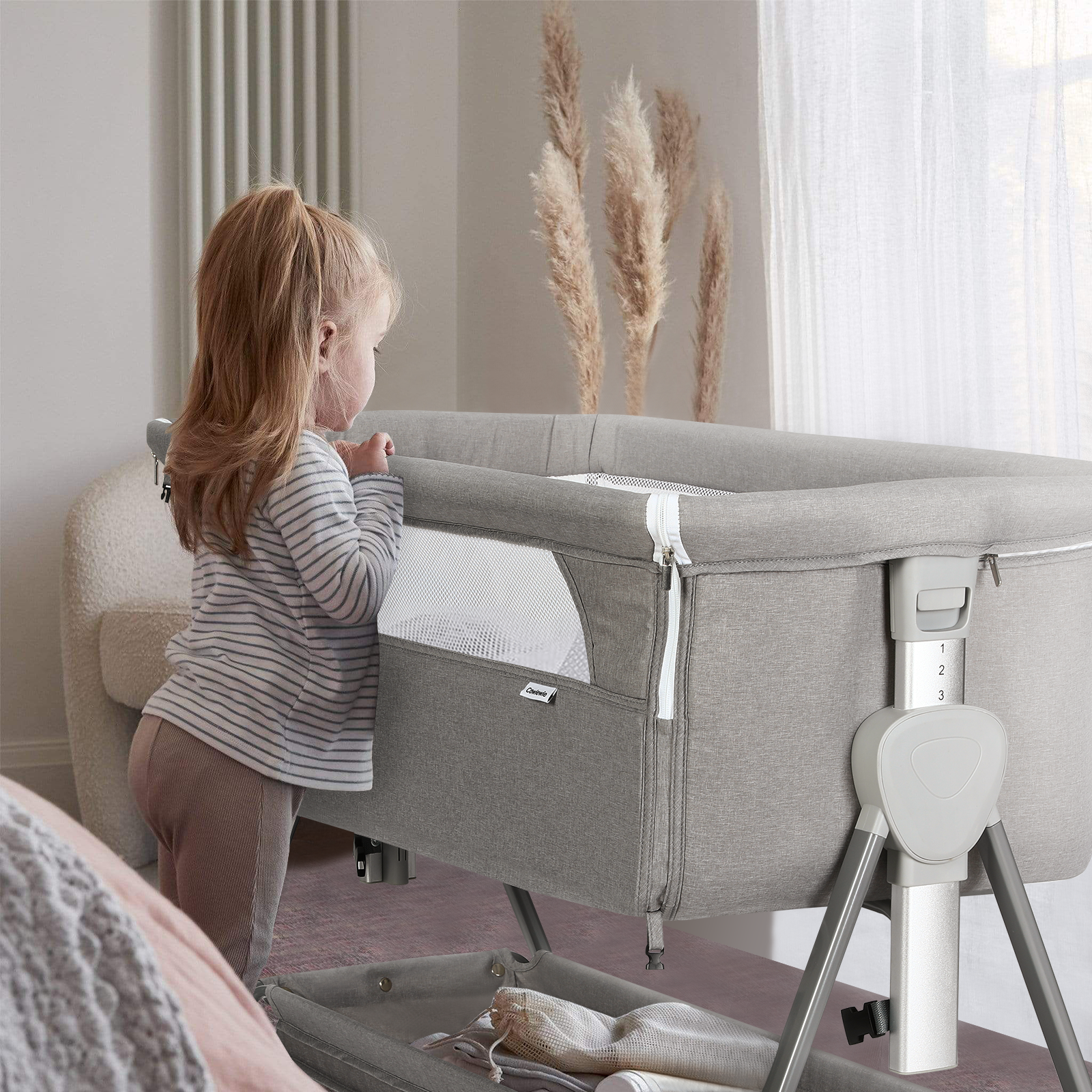 2 in 1 Bassinet Bedside Sleepers Lightweight and Mobile with Storage Cowiewie